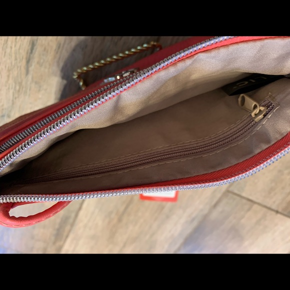 🌺Relic Mini Crossbody🌺 - Picture 6 of 7